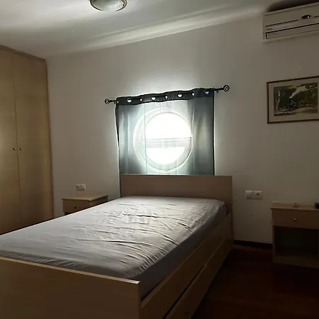 Gelly Apts شقة *